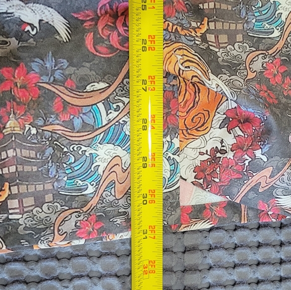 Asian Tiger Print Red Button Down Shirt Large - Picture 4 of 6